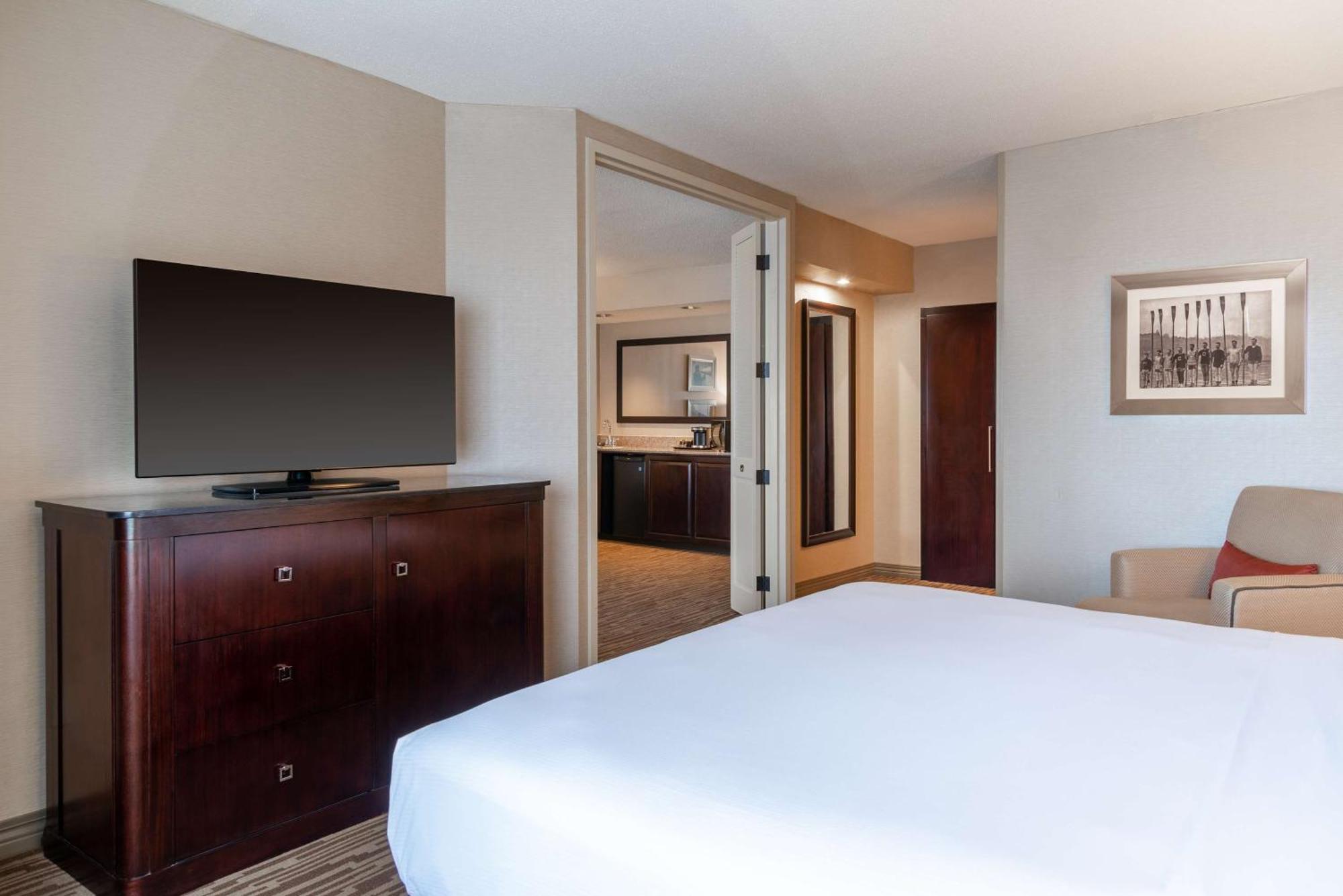 Doubletree Suites By Hilton Hotel Columbus Downtown Extérieur photo