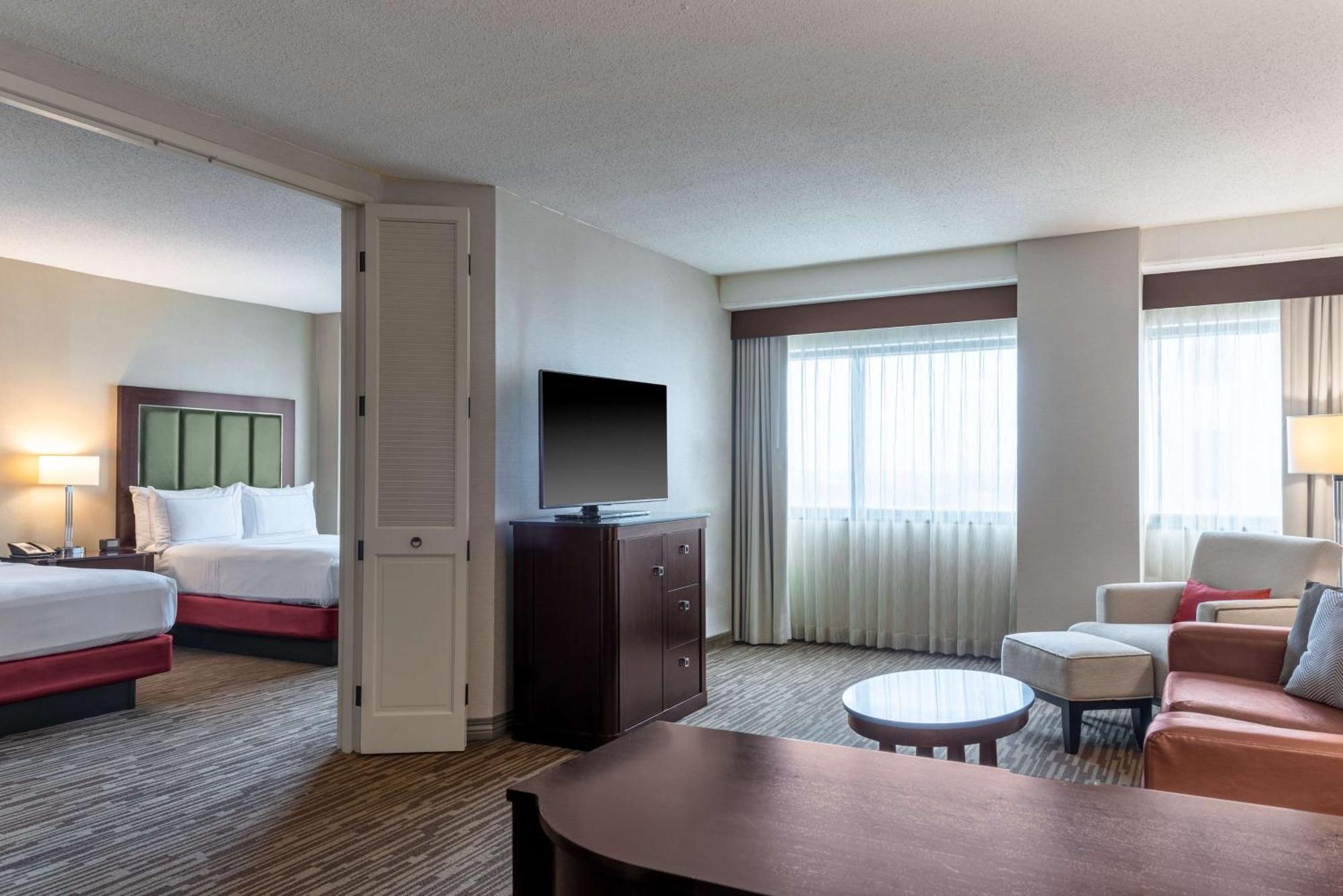 Doubletree Suites By Hilton Hotel Columbus Downtown Extérieur photo